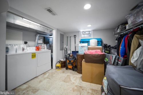 1345 Mascher St, Philadelphia PA  19122-4618 exterior