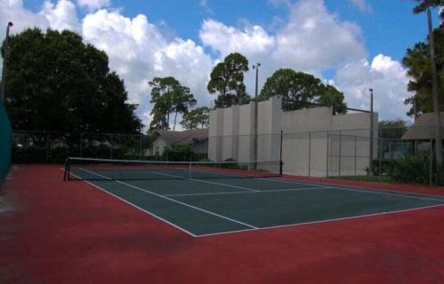 2824 Stoneway Ln, Fort Pierce FL 34982-6175 exterior