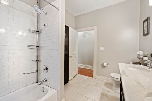 420 Tripoli St, Pittsburgh PA 15212-4855 exterior