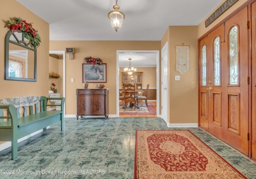 5 Dickens Ct, Jackson Twp NJ  08527-2844 exterior