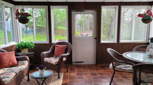 9 Caudie Dr, Poughkeepsie NY 12603-4330 exterior