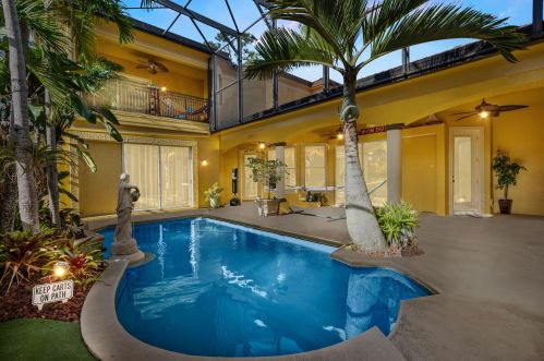 1207 Paradise Cv, Fort Pierce, FL 34986-2011