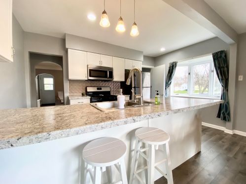 2069 Collingwood Ave, Wyoming MI exterior