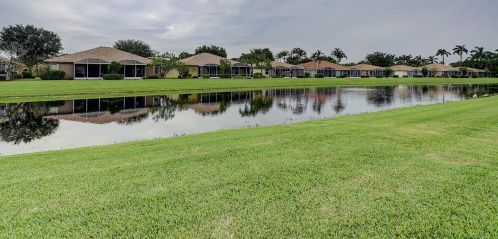 5827 Is Reach Ln, Boynton Beach FL exterior