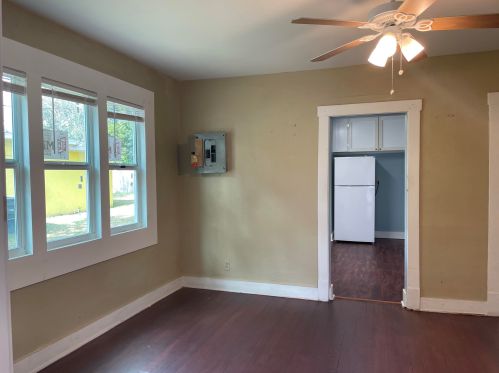 1109 Colonial Rd, Fort Pierce FL 34950-5068 exterior