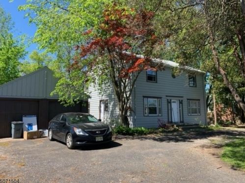 559 Mount Pleasant Ave, Livingston NJ  07039-1607 exterior