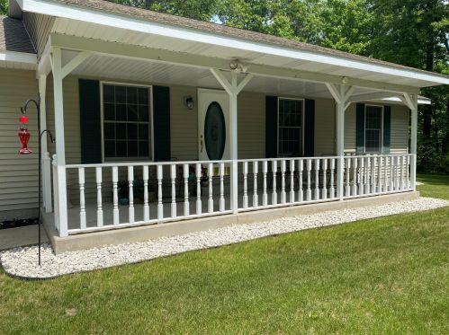 4450 Tompkins Trl, Meskegon, MI 49442-7704