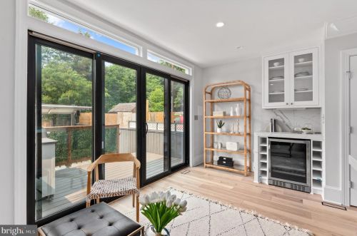 3705 Reservoir Rd, Washington DC  20007-2112 exterior