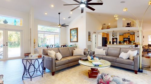 1590 Underwood Ave, Fort Pierce FL  34953-2586 exterior