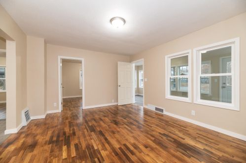 51 Ridgewood St, Kalamazoo MI  49001-4253 exterior