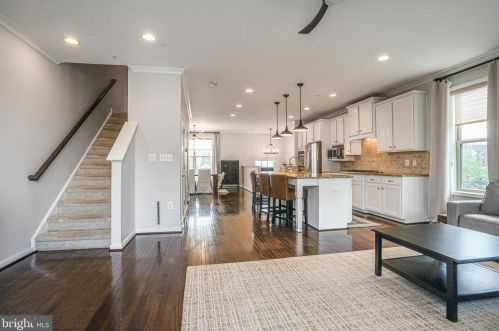 1307 Autumn Brook Ave, Silver Spring MD  20906-6752 exterior