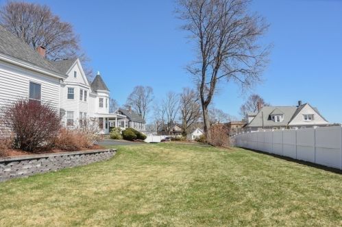 6 Stevens St, Methuen MA 01844-3154 exterior