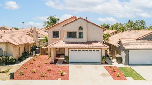 613 Citrus Ave, Perris CA  92571-3850 exterior