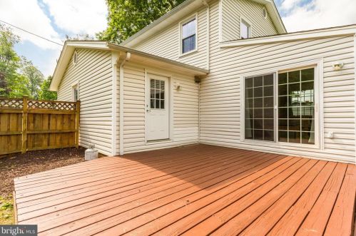 14408 Butternut Ct, Rockville MD exterior