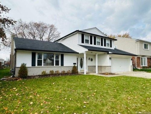 615 Norborne Ave, Dearborn Heights MI  48127-3761 exterior