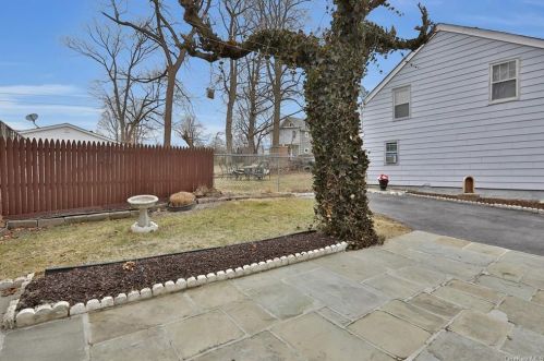 49 Delafield St, Poughkeepsie NY 12601-1708 exterior