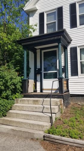 28 Thompson St, Concord NH 03301-2406 exterior