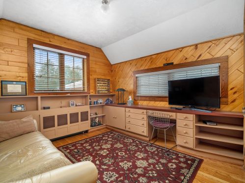 313 Cleveland Ave, Manitowoc WI 54220-2920 exterior