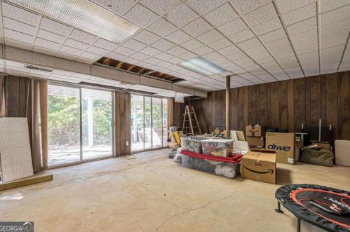 1620 Chevron Way, Atlanta GA  30350-4430 exterior