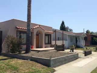 2926 Harcourt Ave, Los Angeles CA  90016-3915 exterior