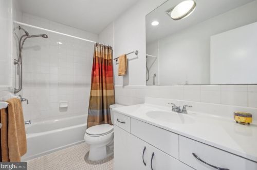 741 2nd St, Philadelphia PA 19122-4503 exterior