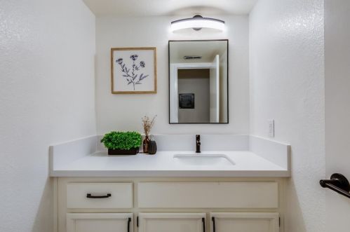 5595 Makati Cir, San Jose CA 95123-6236 exterior