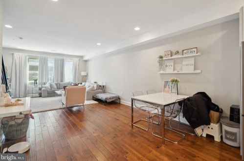 1424 Front St, Philadelphia PA  19147-3902 exterior