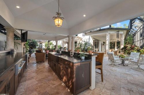 15392 Milan Ln, Naples FL exterior