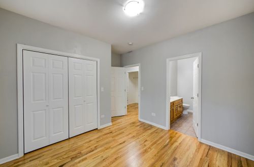 959 51 St, Chicago IL 60609-5124 exterior