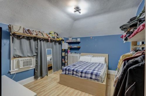 2106 34, Milwaukee WI 53215-2301 exterior