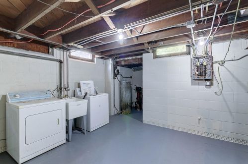 8051 37th St, Milwaukee WI  53209-1503 exterior