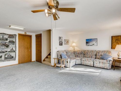 199 Bridlewood Dr, Saint Paul MN 55119-4669 exterior