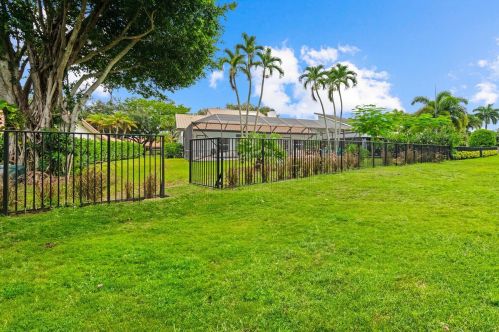 2700 41st St, Boca Raton FL  33434-5842 exterior