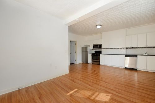 321 St, Union City NJ 07087-4014 exterior