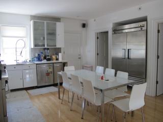 72 Norfolk St, Cambridge MA  02139-2615 exterior