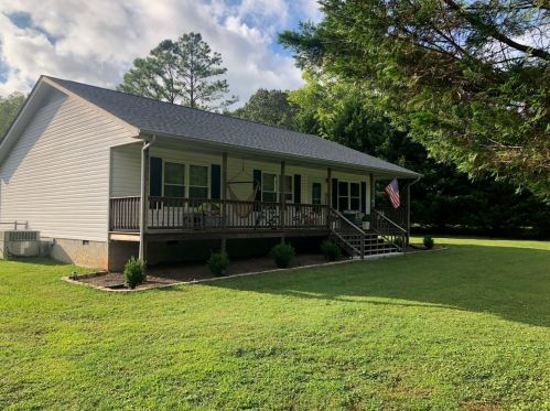 19 Davis Rd, Chickamauga, GA 30707-2869