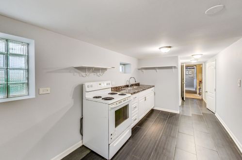 2947 Avers Ave, Chicago IL 60623-4543 exterior