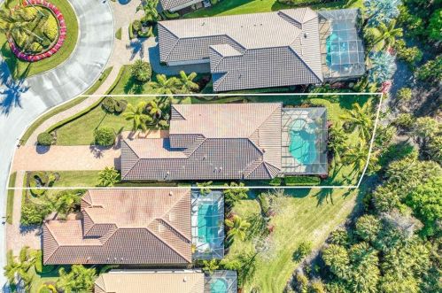 6517 Roma Way, Naples FL 34113-1721 exterior