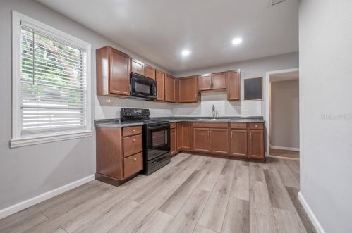 1806 Comanche Ave, Tampa FL  33610-8224 exterior