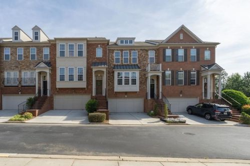 2830 Loftview Sq, Atlanta GA 30339-4929 exterior