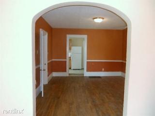 812 8th Ave, Cedar Rapids IA  52404-1939 exterior