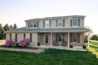 6465 Mountain View Dr, Slatington, PA 18080-3833