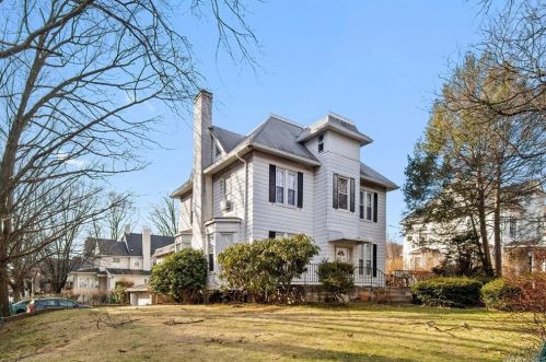 100 Cottage Ave, Mount Vernon NY 10550-1404 exterior