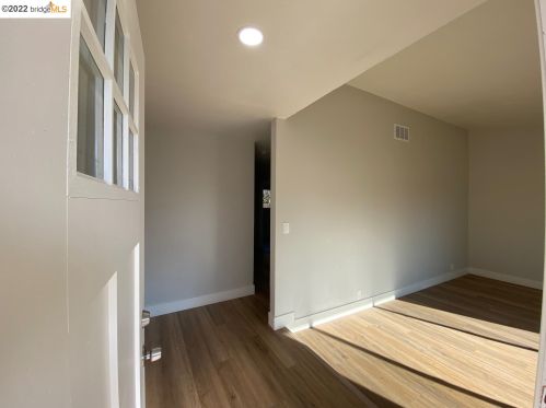 1834 Elkwood Dr, Concord CA  94519-1122 exterior