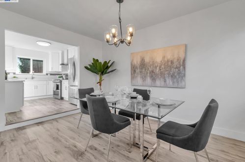 2850 Madeira Way, Concord CA  94523-2023 exterior