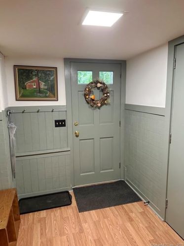 223 Riv Rd, Deep River CT 06419-1347 exterior