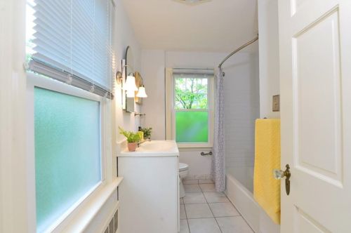 41 4th St, Providence RI 02906-3756 exterior