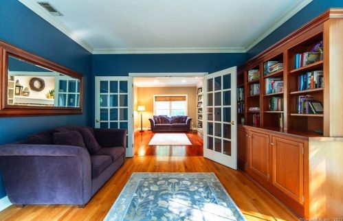 57 Stonehill Dr, Deep River CT 06419-1144 exterior