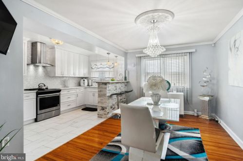 2204 Longshore Ave, Philadelphia PA 19149-1911 exterior