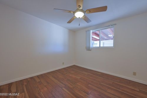 8105 Beverly St, Tucson AZ 85710-5929 exterior